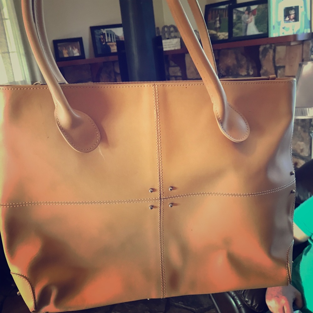 Flavia Pelletterie tote in good condition